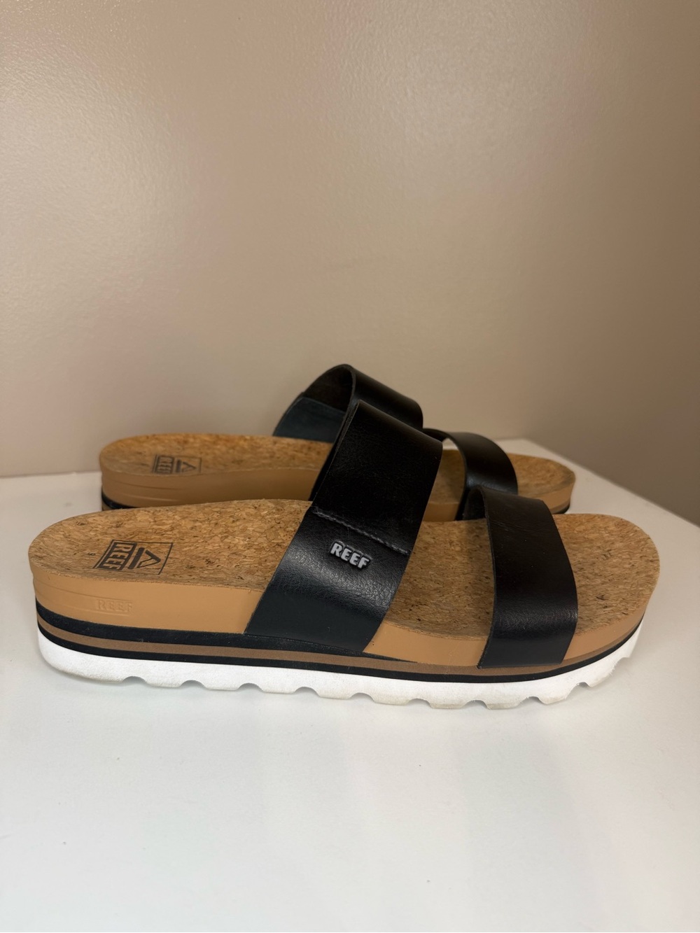 Reef Cushion Vista Hi Platform Sandals Black Double Strap Women's Size 9